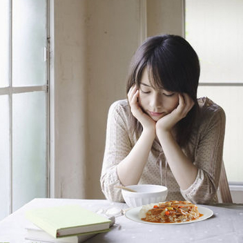 �����ر�